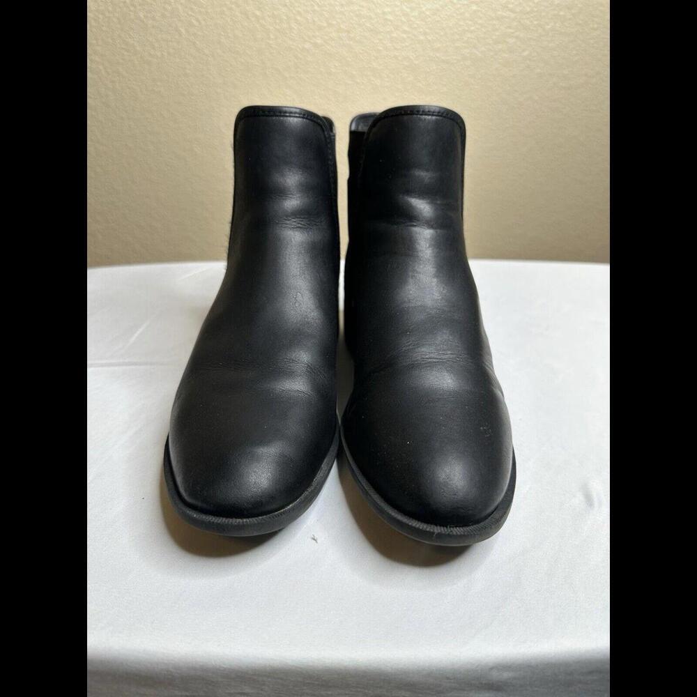 Steve Madden Black Dares Ankle‎ Boot in Leather  Size 9